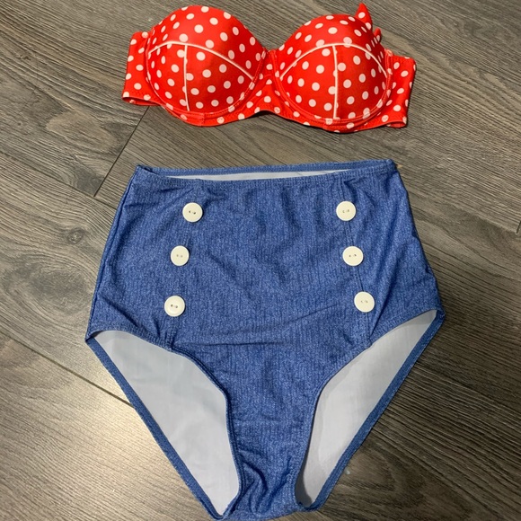 Brand new 2 pieces bikini - Picture 2 of 2